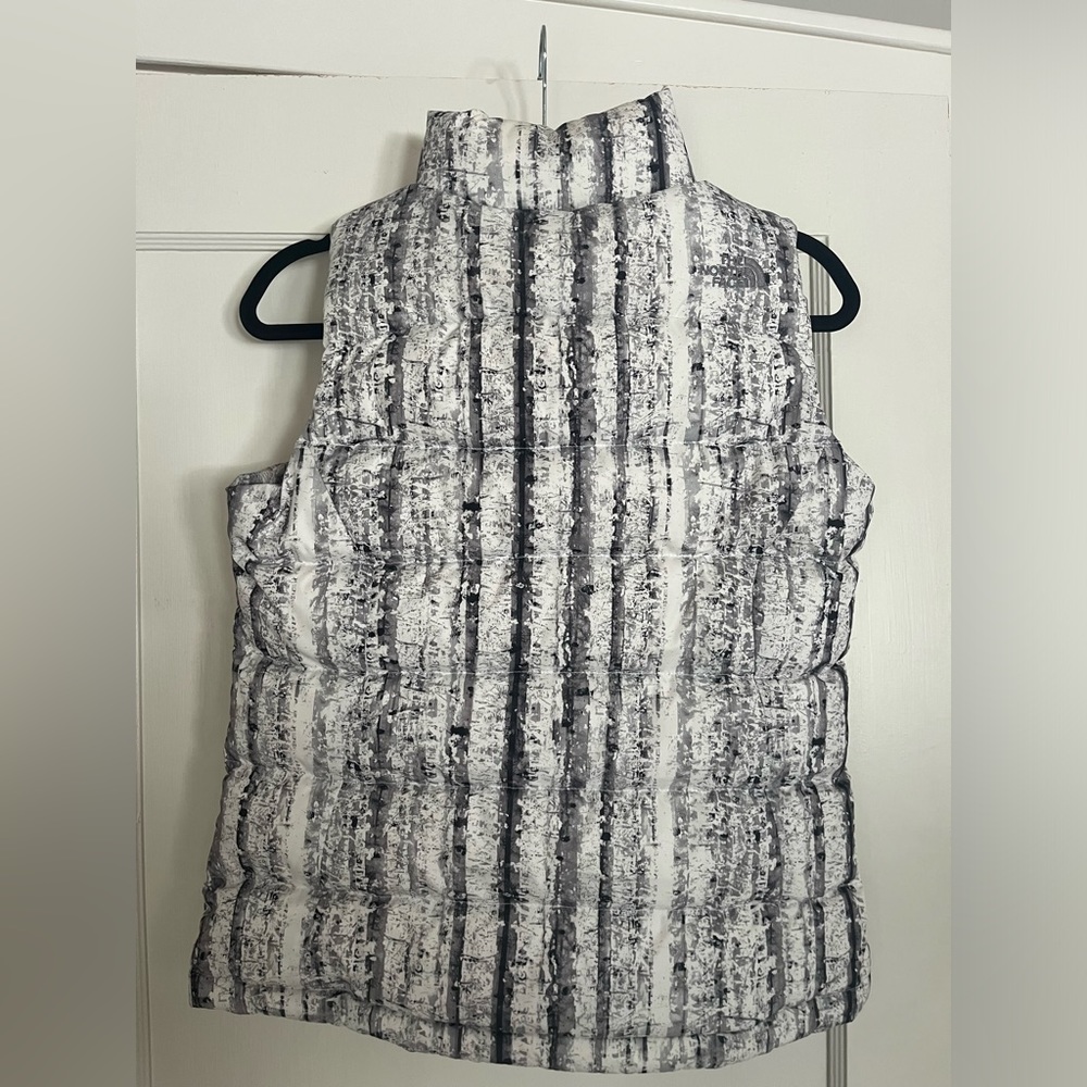 The North Face Nuptse 2 Goose Down Vest White Birch - Picture 3 of 6